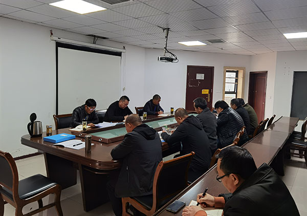 5fc06b9541dc4.jpg 學(xué)習(xí)十九屆五中全會.jpg