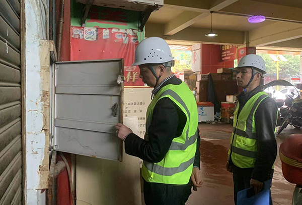 6081831b167cb.jpg FDB07CDE601606C31454994ECEFC57D5.jpg