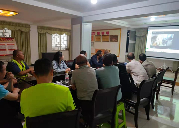 60c84f4a182de.jpg F37D214488AE42EB39965FD405E5870D.jpg