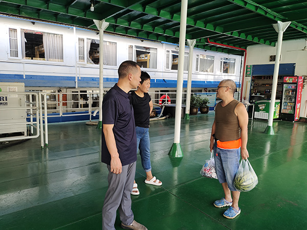 64d1b0222ef85.jpg 水手部送清涼.jpg